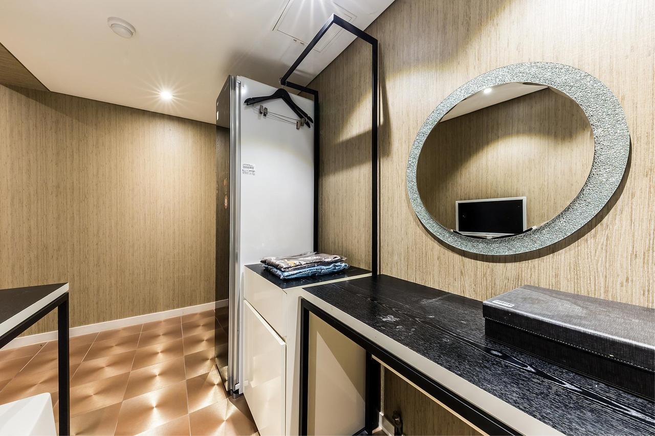 Cheonho Hotel The Blue Seoul Exterior photo