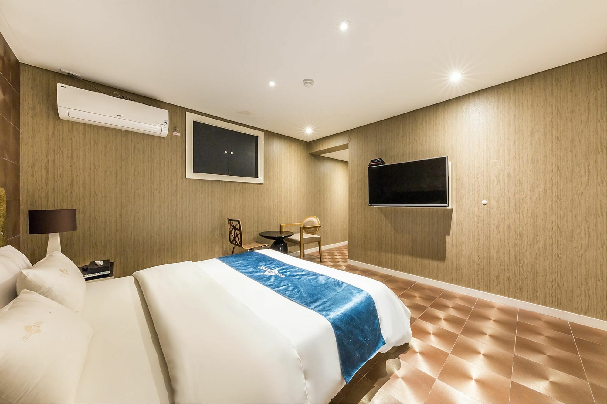 Cheonho Hotel The Blue Seoul Exterior photo