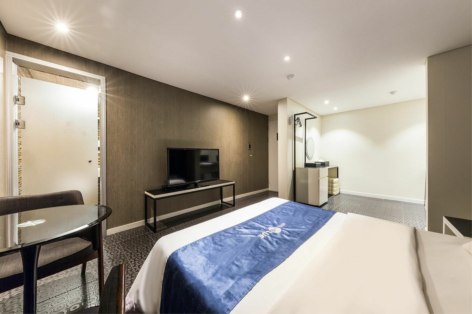 Cheonho Hotel The Blue Seoul Exterior photo