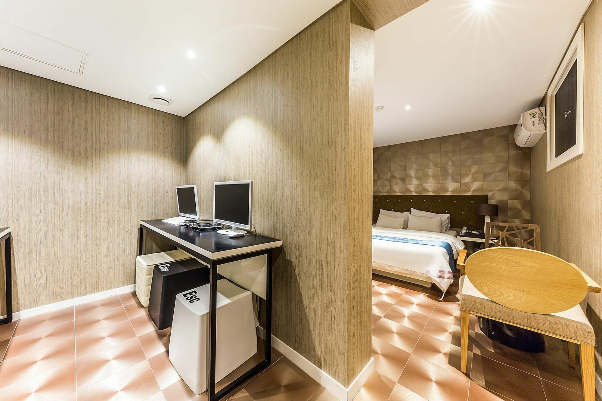 Cheonho Hotel The Blue Seoul Exterior photo